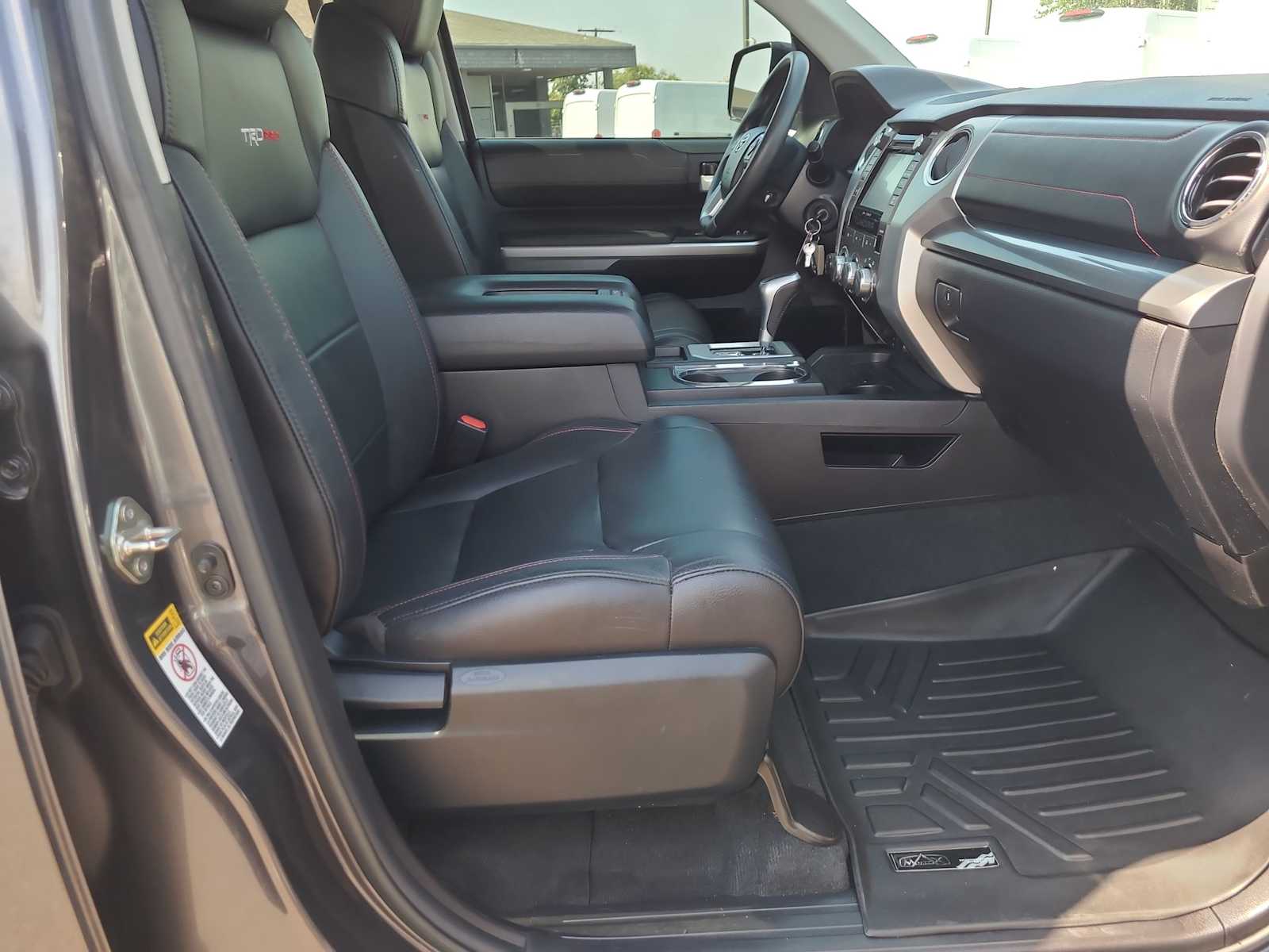 Thumbnail: 2016 Toyota Tundra - 22