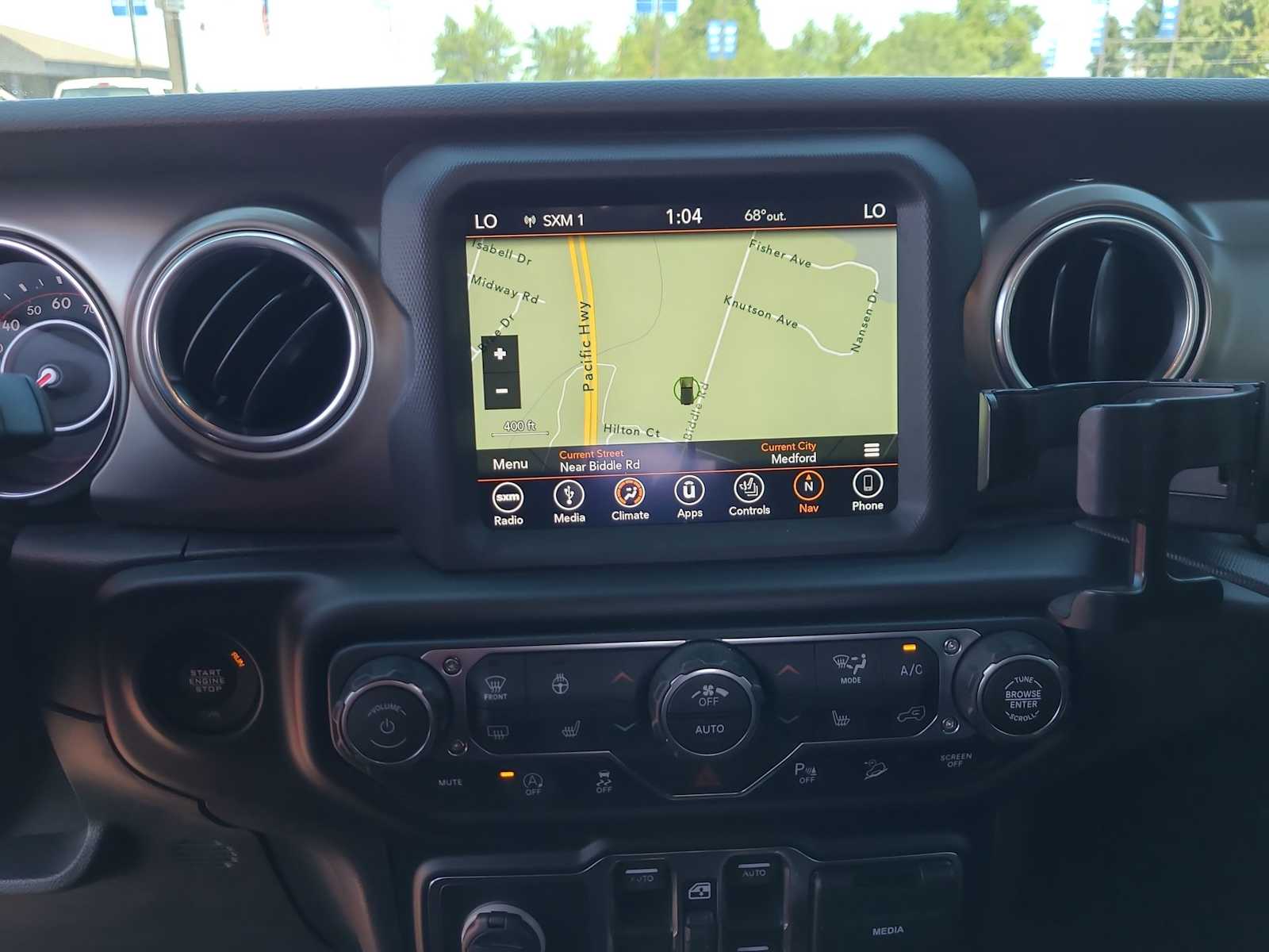 Thumbnail: 2019 Jeep Wrangler - 23