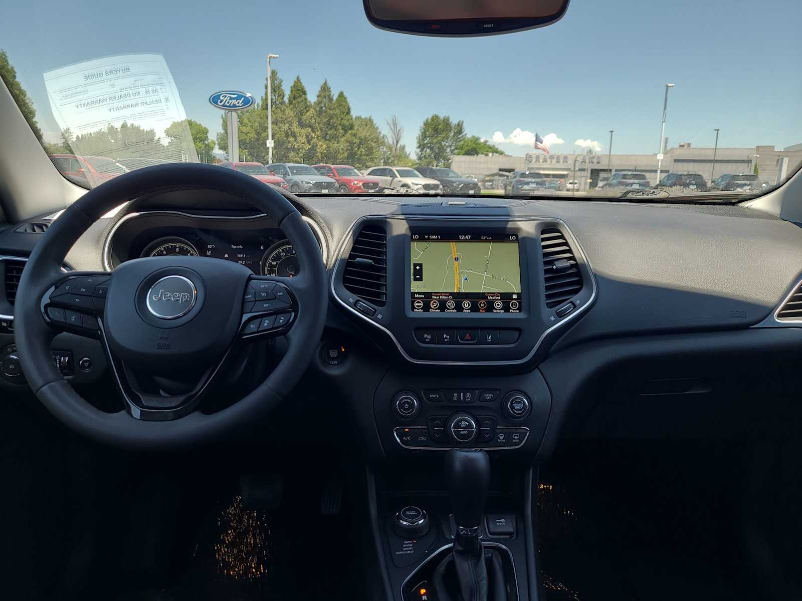 Thumbnail: 2023 Jeep Cherokee - 18