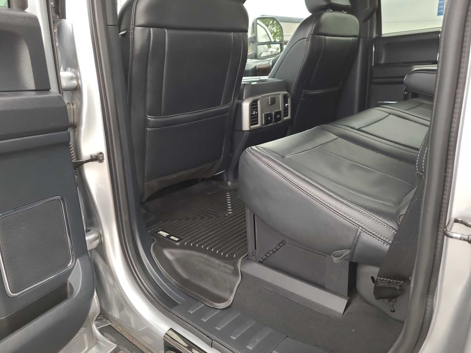 Thumbnail: 2022 Ford F-350 - 20