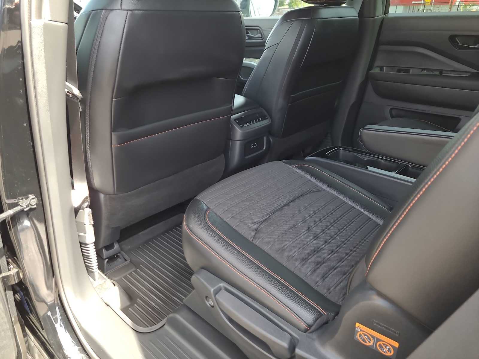 Thumbnail: 2025 Nissan Pathfinder - 20