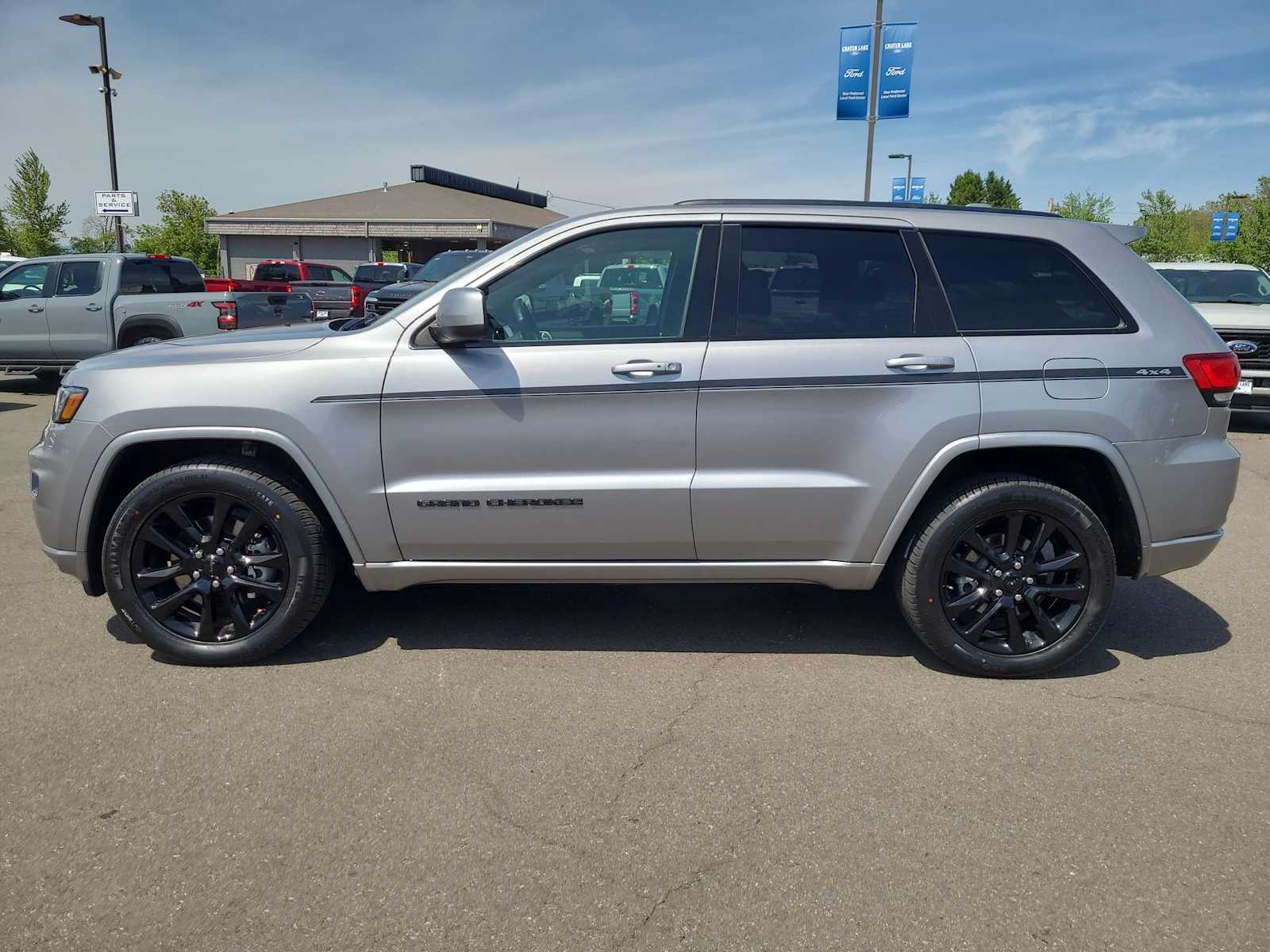 Thumbnail: 2021 Jeep Grand Cherokee - 11