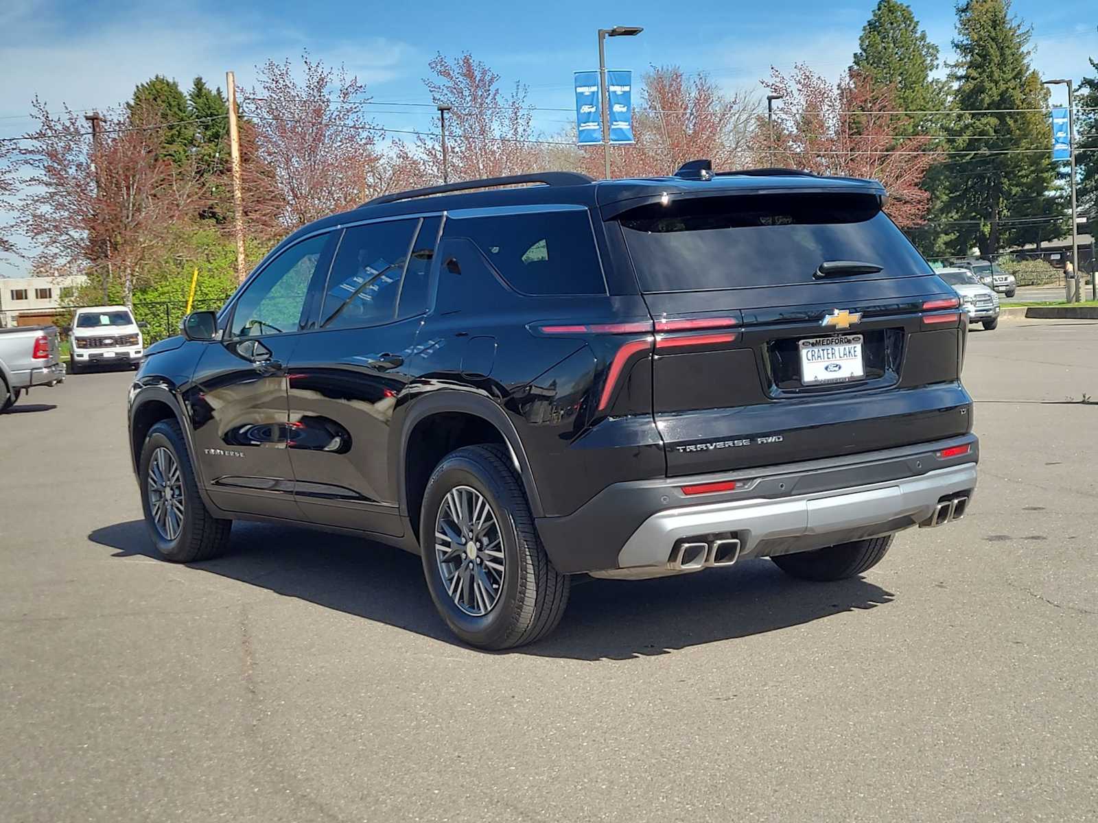 Thumbnail: 2024 Chevrolet Traverse - 12