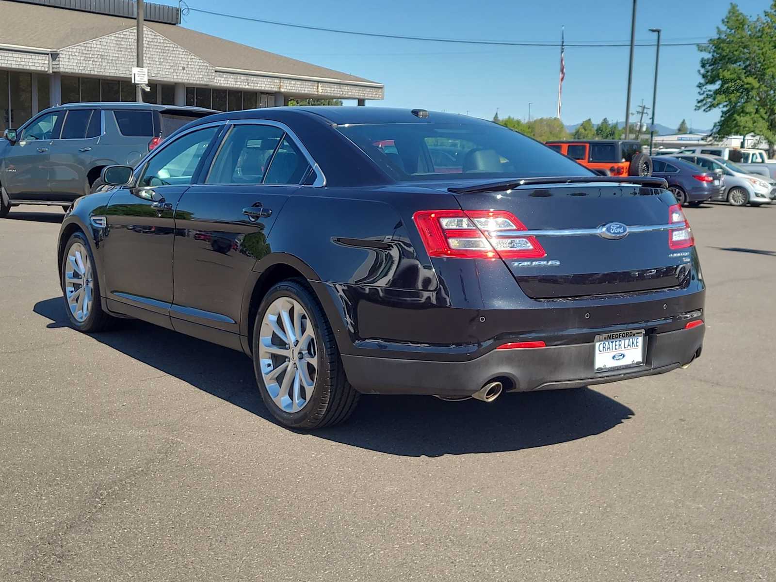 Thumbnail: 2019 Ford Taurus - 12