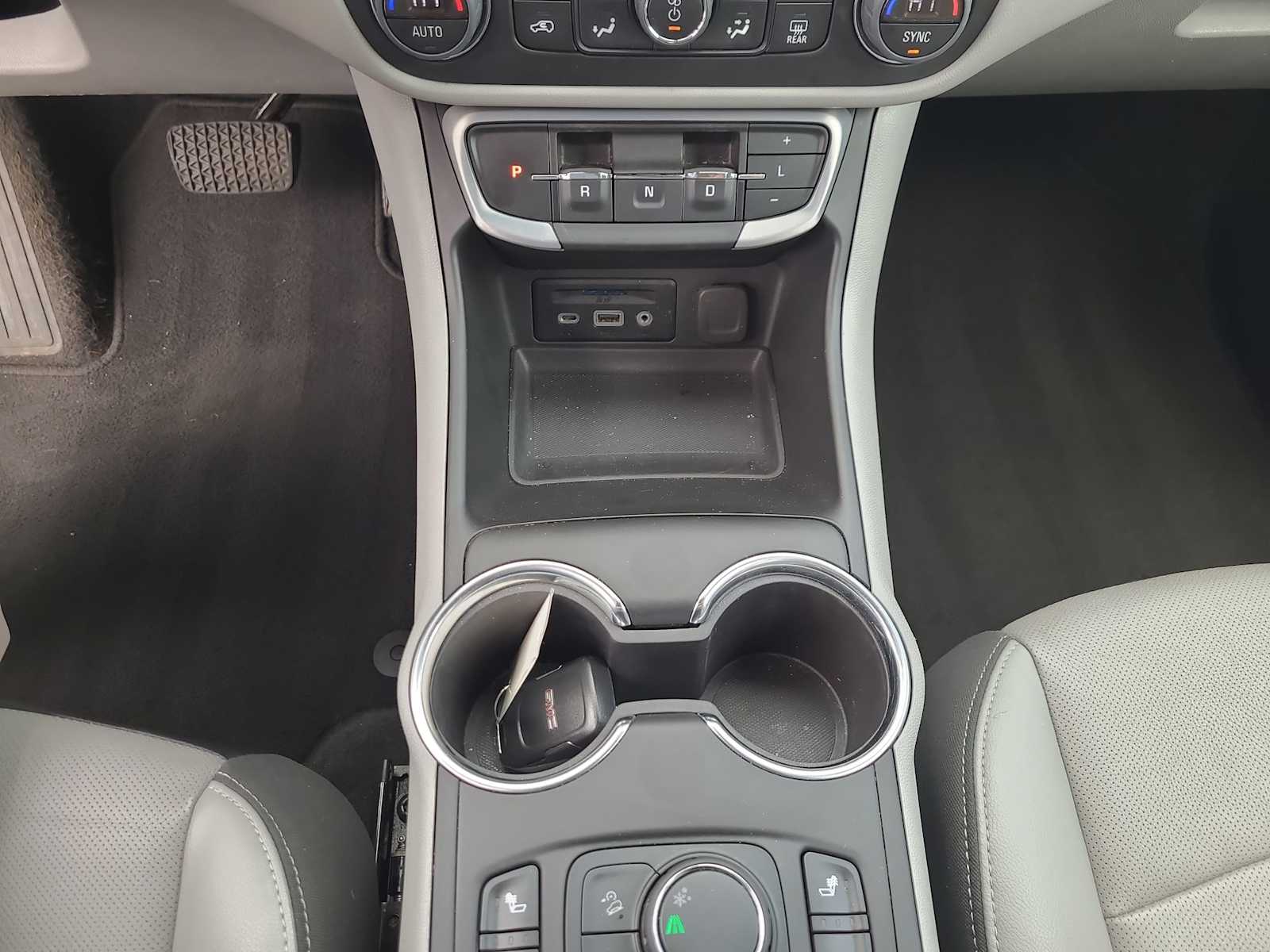 Thumbnail: 2024 GMC Terrain - 25