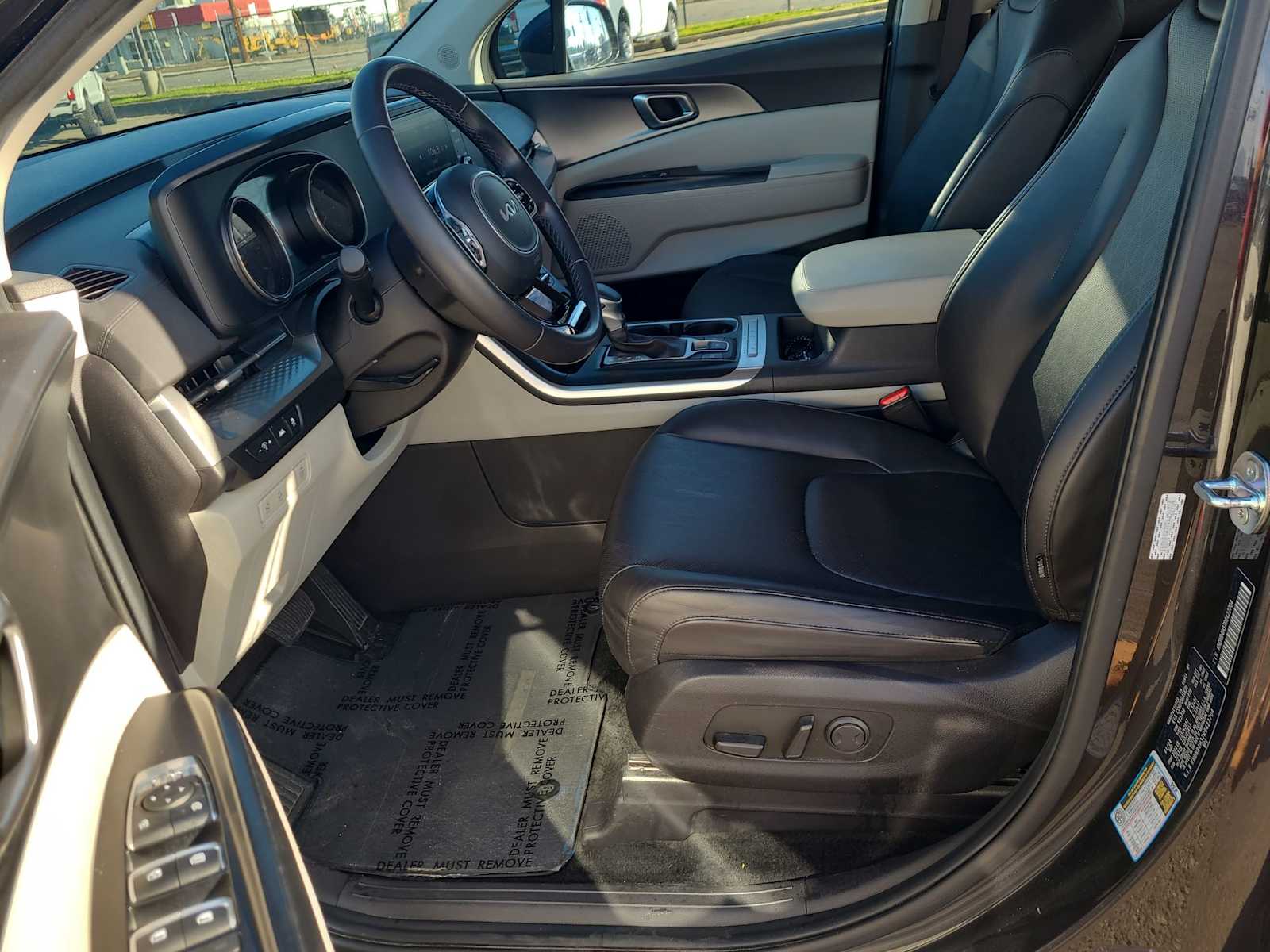 Thumbnail: 2024 Kia Carnival - 19