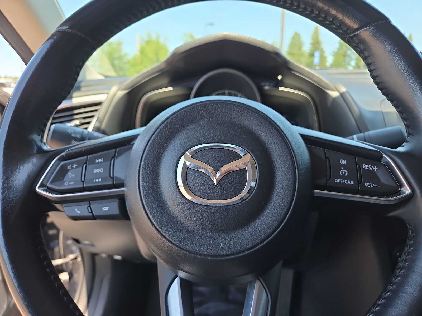 Thumbnail: 2017 Mazda Mazda3 - 23