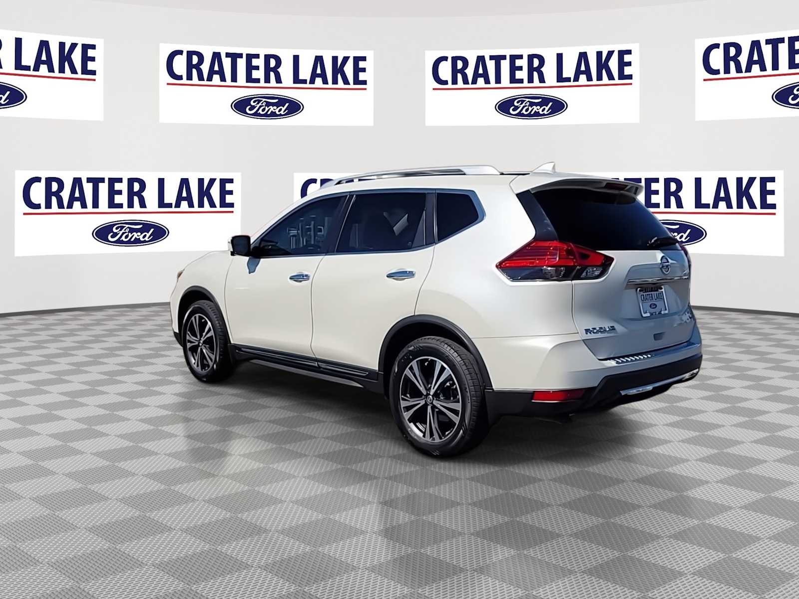 Thumbnail: 2017 Nissan Rogue - 6