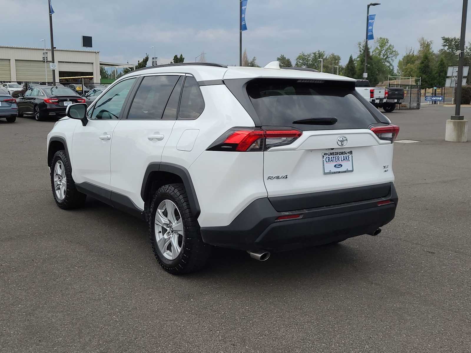 Thumbnail: 2020 Toyota RAV4 - 12