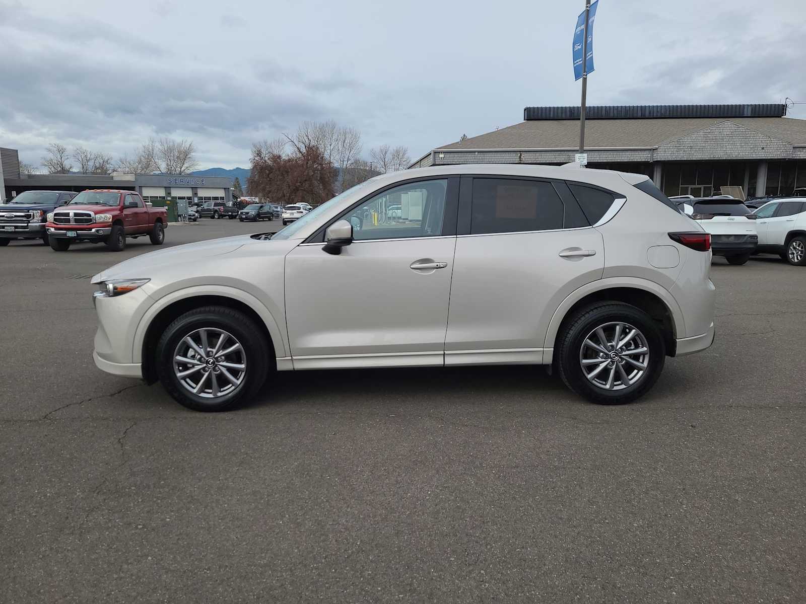 Thumbnail: 2025 Mazda CX-5 - 11