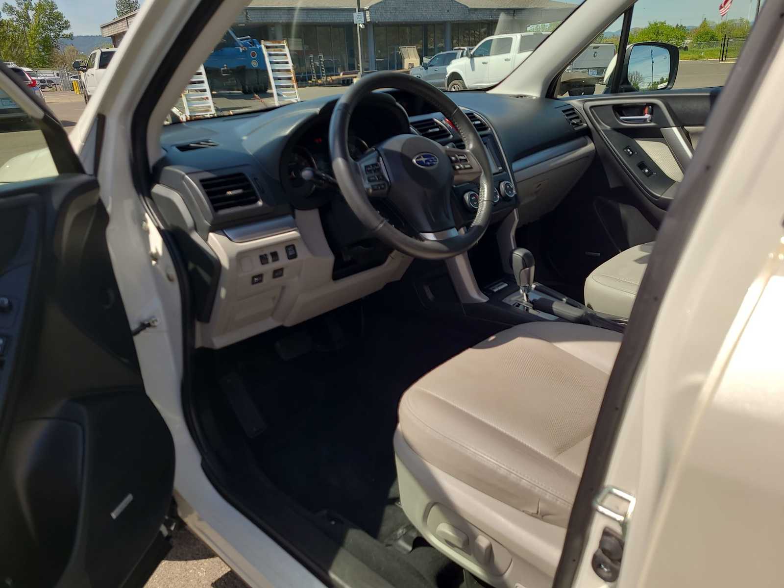 Thumbnail: 2015 Subaru Forester - 10