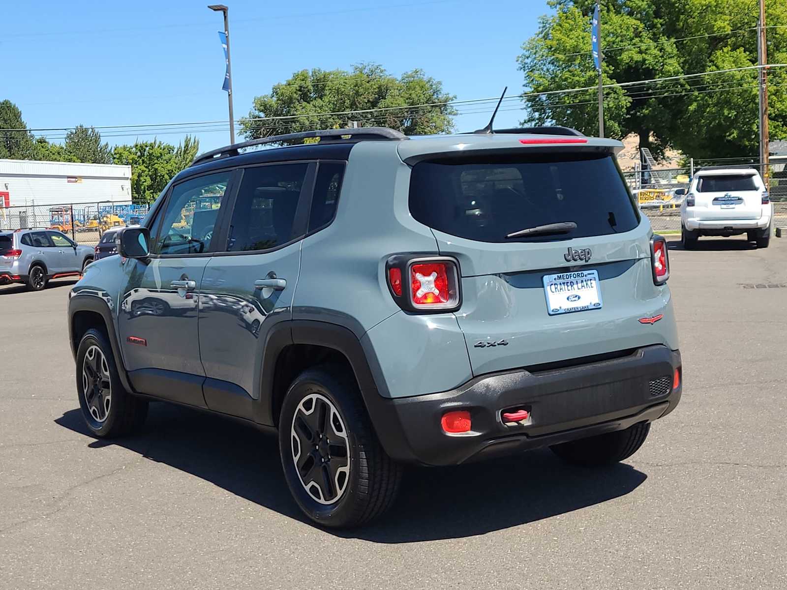 Thumbnail: 2017 Jeep Renegade - 12