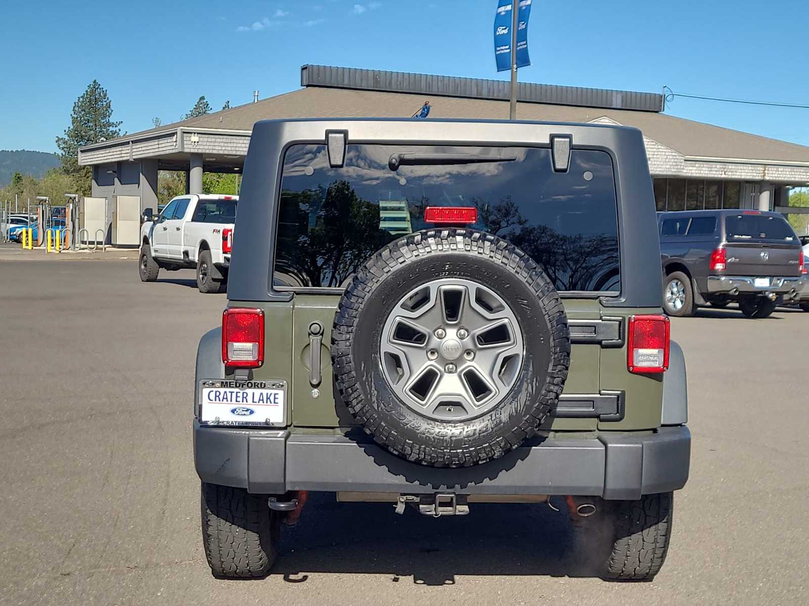 Thumbnail: 2015 Jeep Wrangler - 13