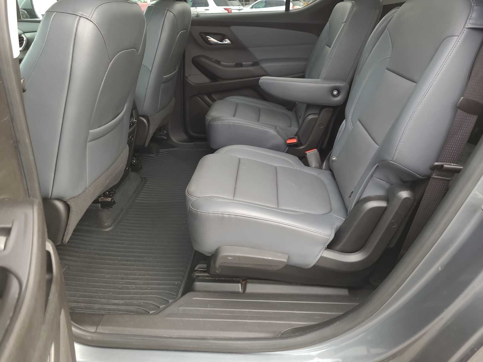 Thumbnail: 2018 Chevrolet Traverse - 21