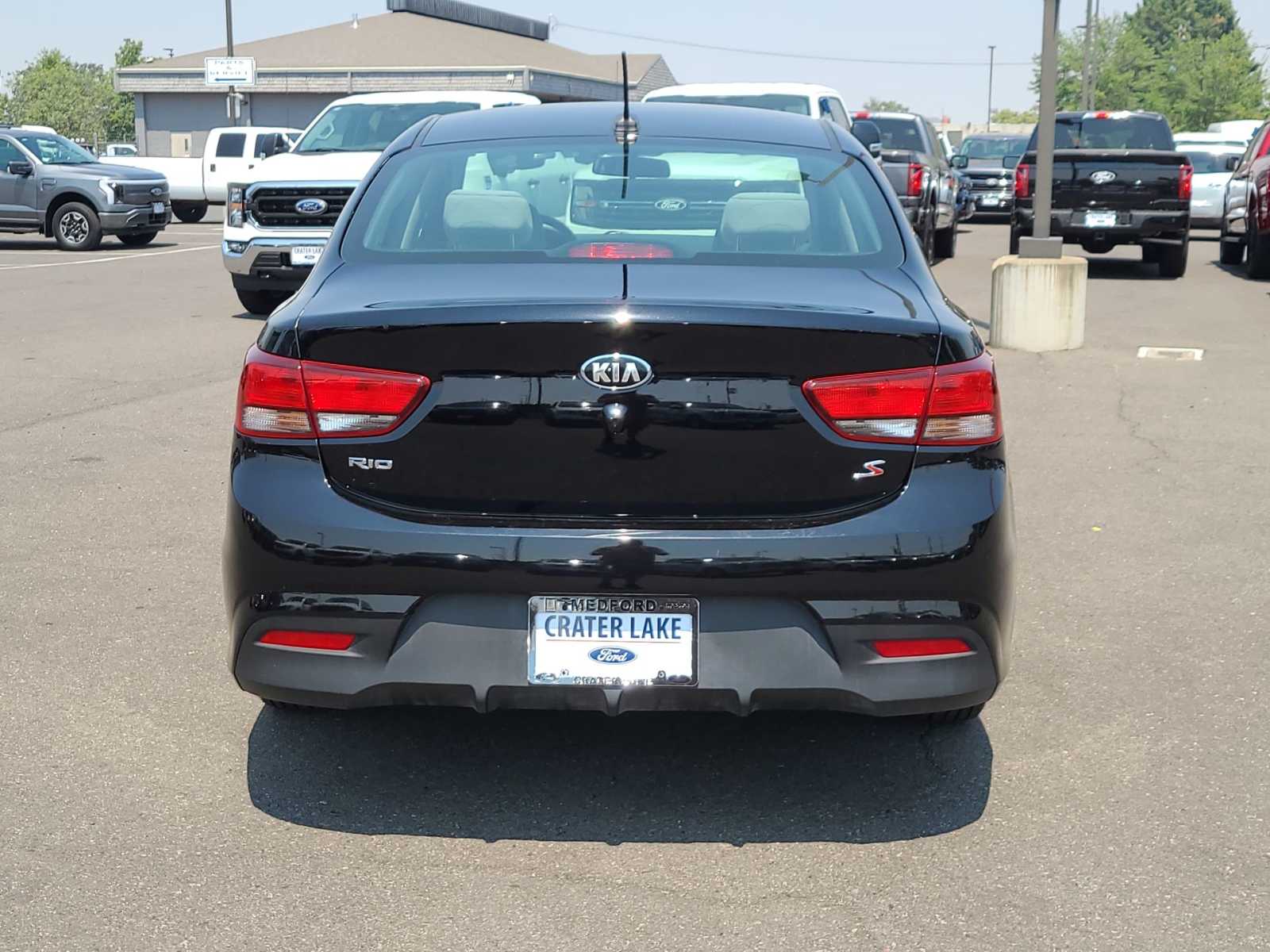 Thumbnail: 2020 Kia Rio - 13