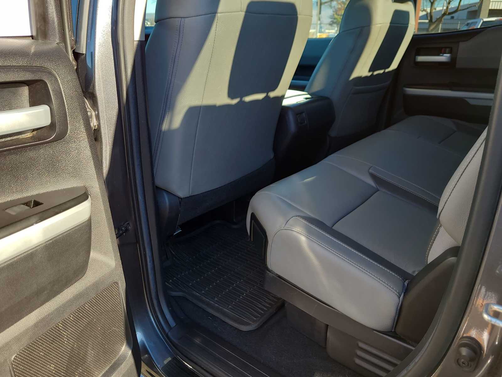 Thumbnail: 2020 Toyota Tundra - 20