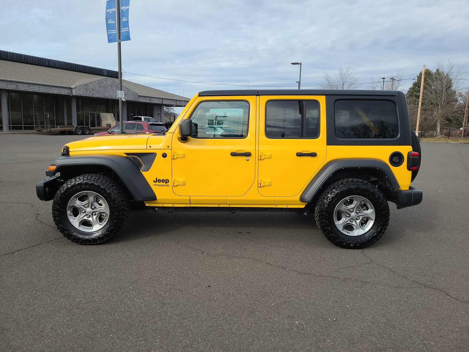 Thumbnail: 2021 Jeep Wrangler - 11