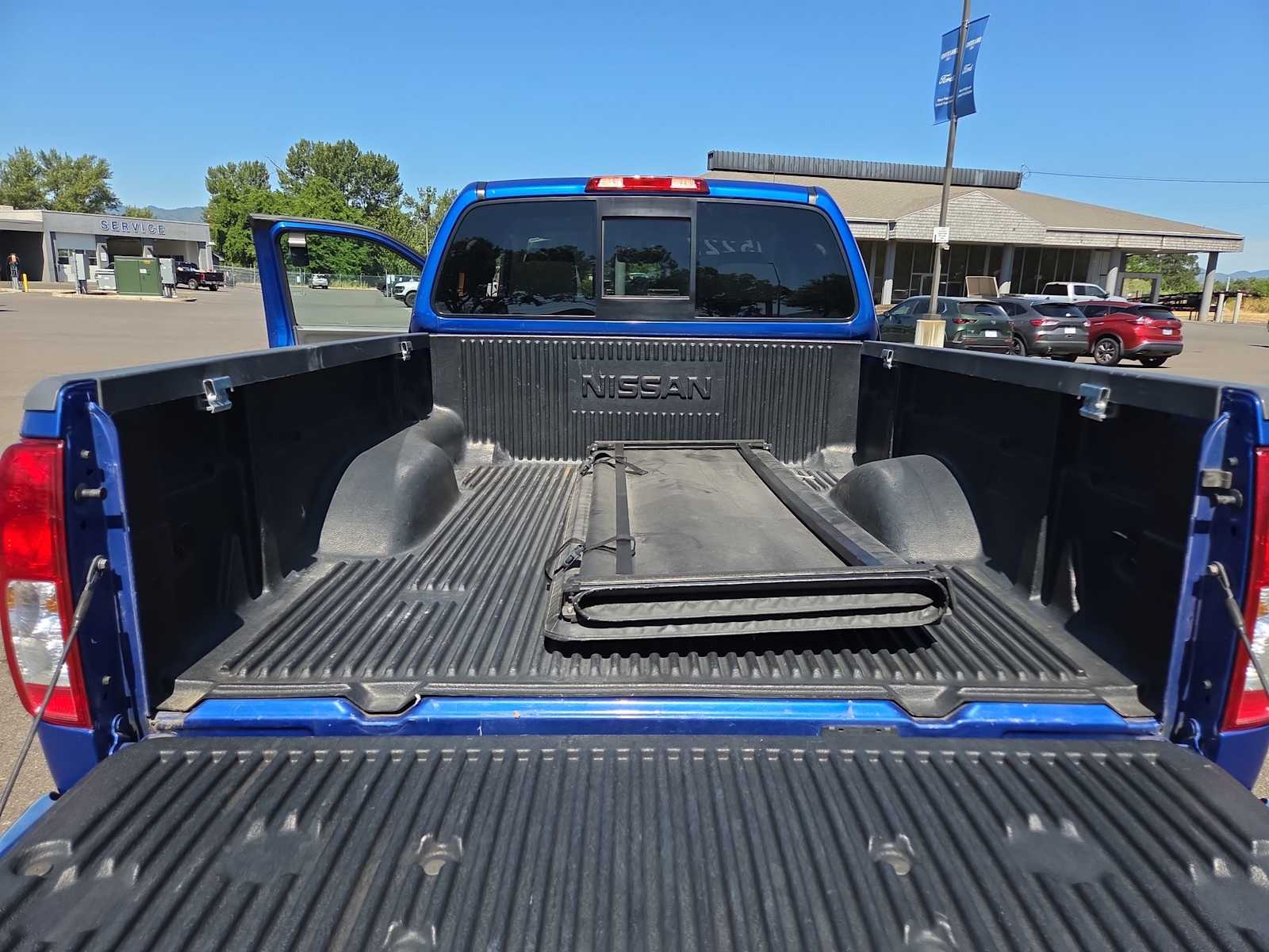 Thumbnail: 2014 Nissan Frontier - 27