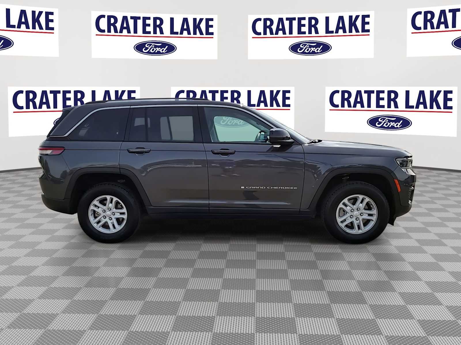 Thumbnail: 2023 Jeep Grand Cherokee - 9