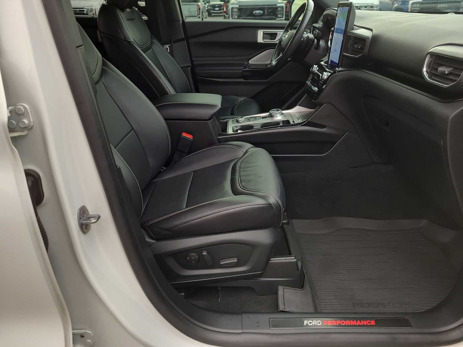 Thumbnail: 2021 Ford Explorer - 22