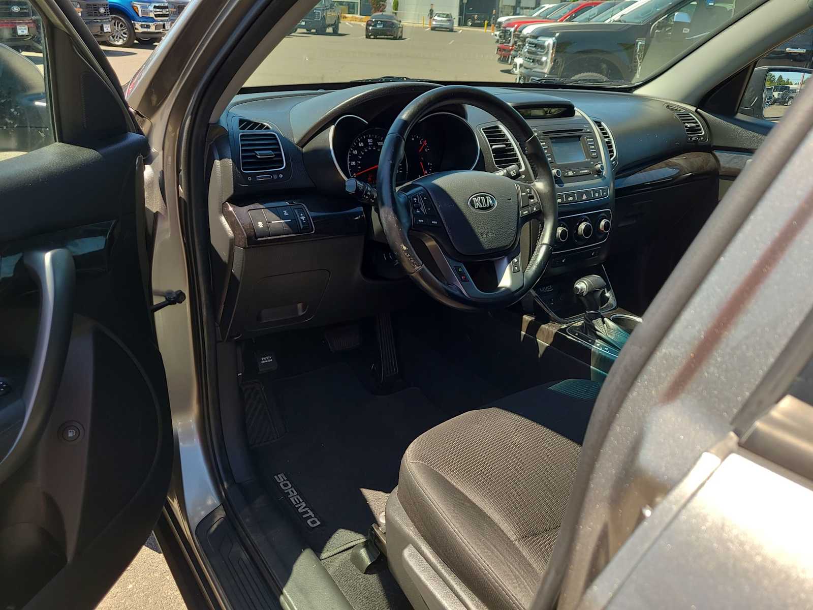 Thumbnail: 2014 Kia Sorento - 10