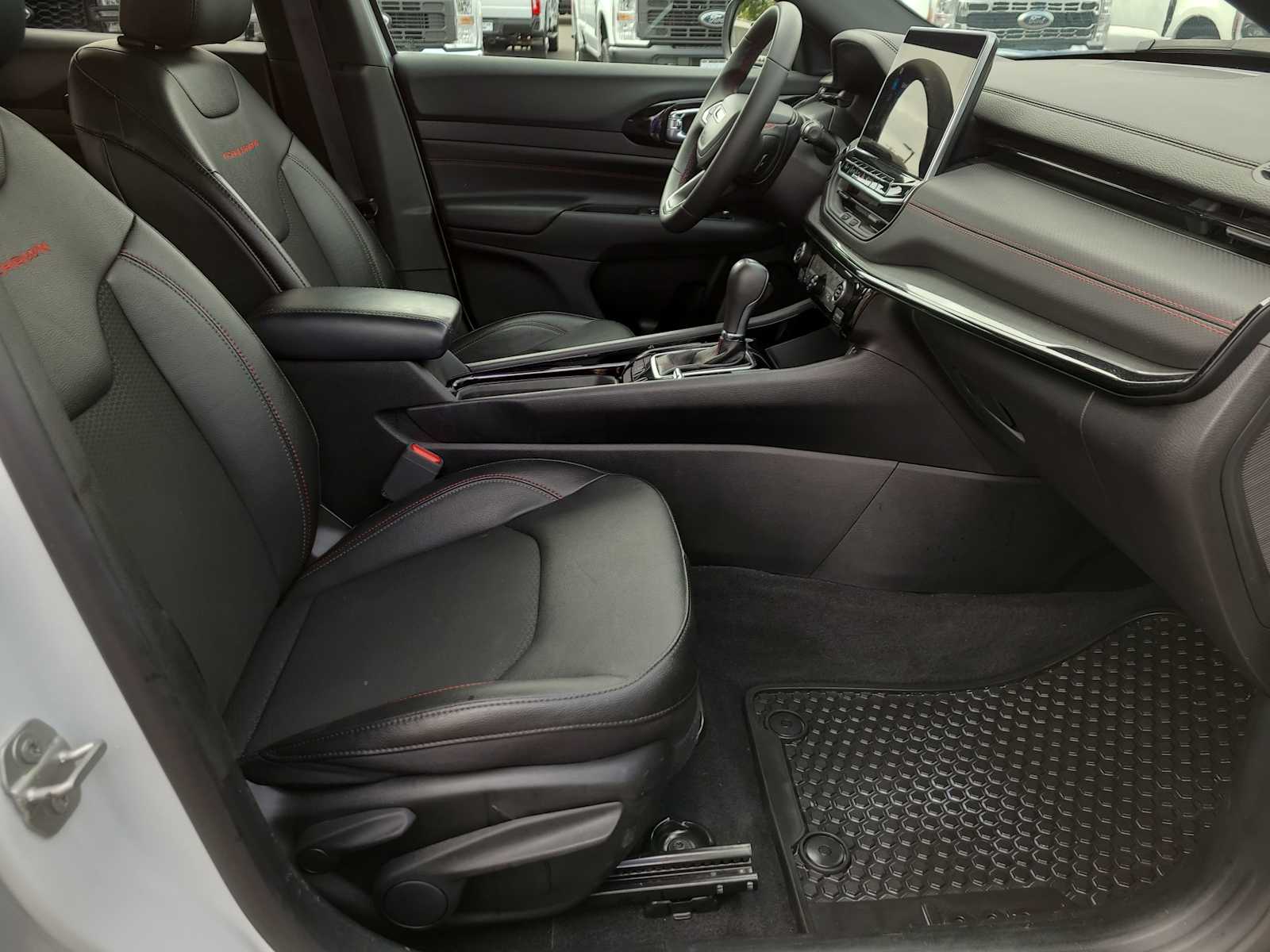 Thumbnail: 2024 Jeep Compass - 22