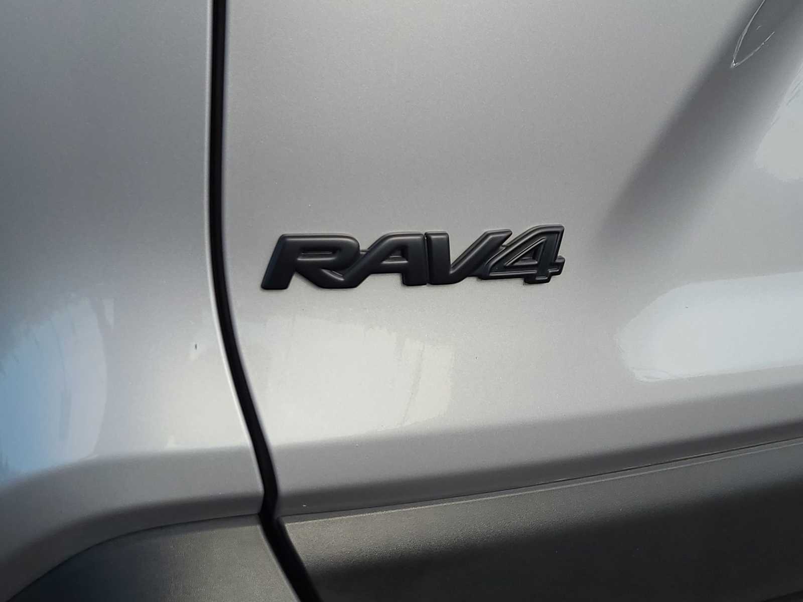Thumbnail: 2025 Toyota RAV4 - 15