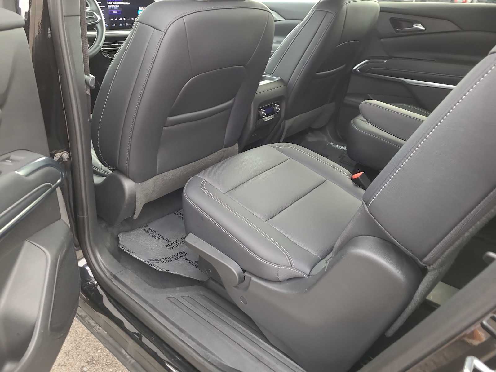 Thumbnail: 2025 Chevrolet Traverse - 20