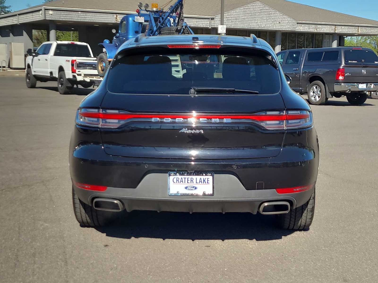 Thumbnail: 2021 Porsche Macan - 13