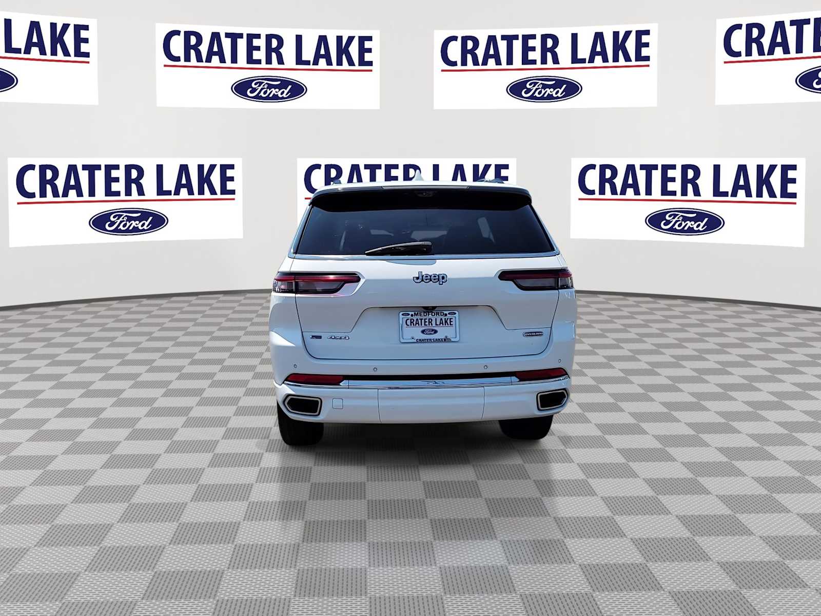 2022 Jeep Grand Cherokee Overland 7