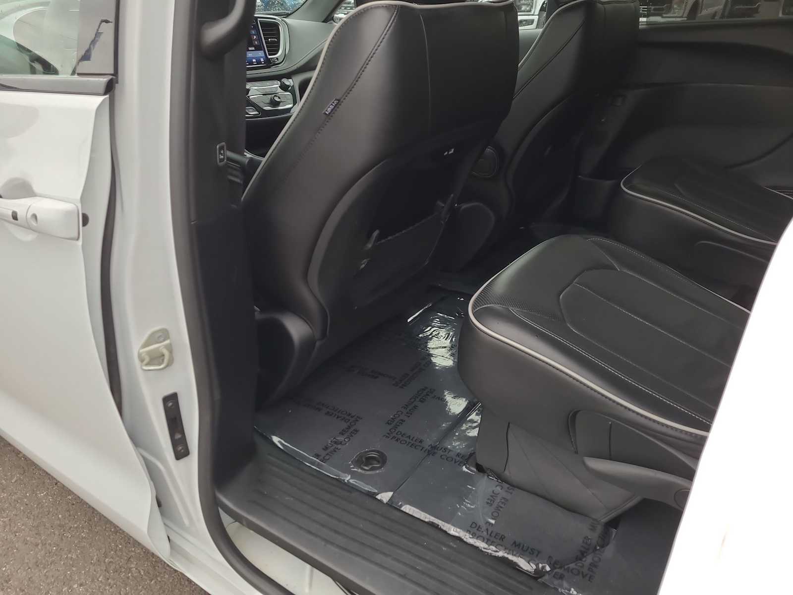 Thumbnail: 2025 Chrysler Pacifica - 20