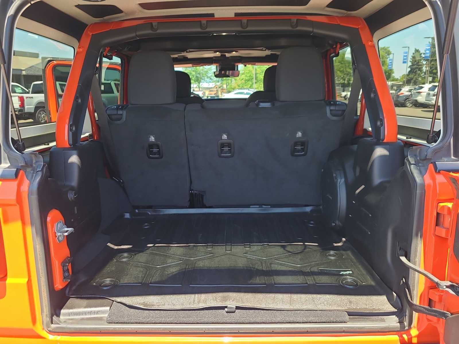 Thumbnail: 2019 Jeep Wrangler - 26
