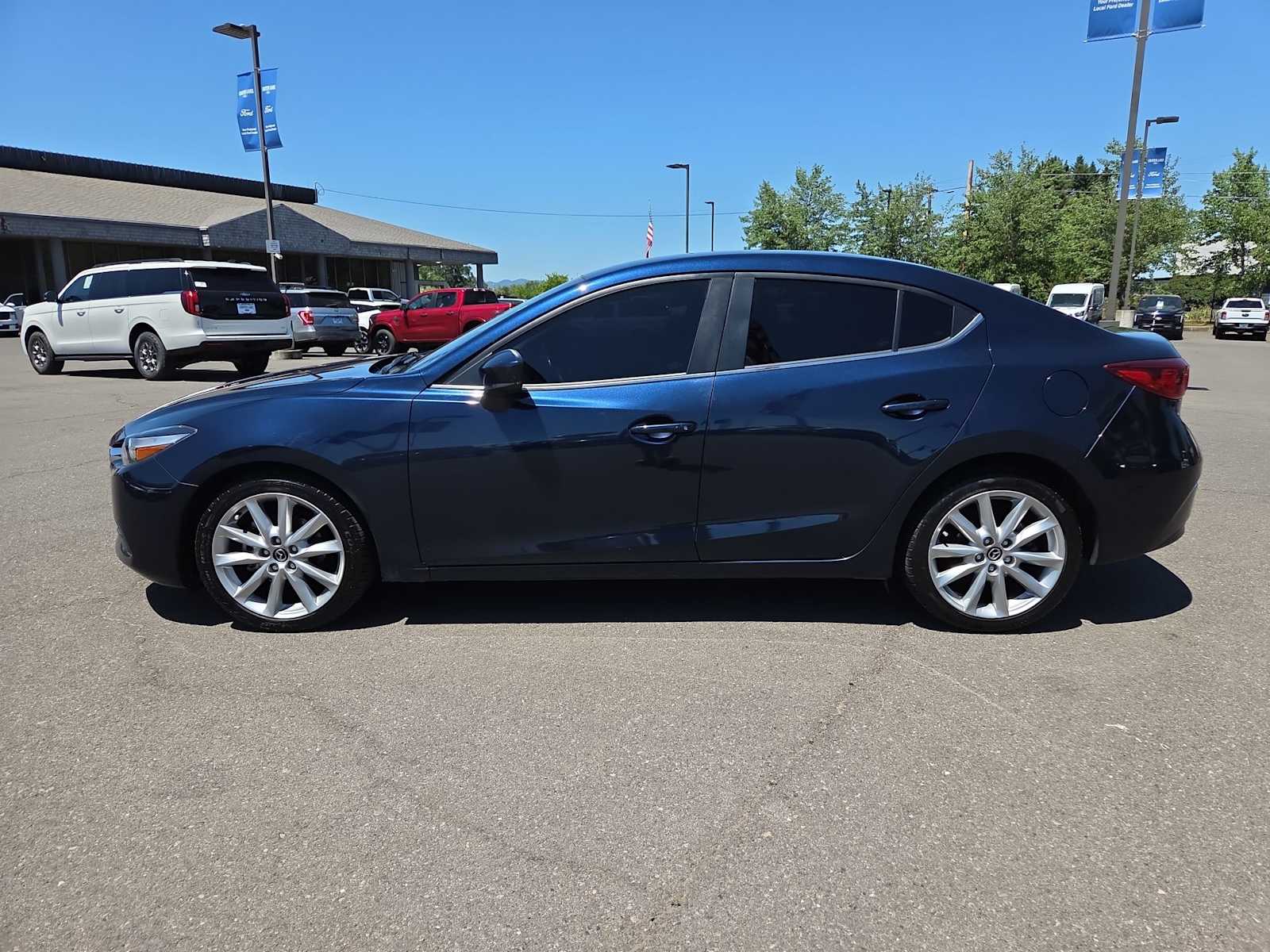 Thumbnail: 2017 Mazda Mazda3 - 11
