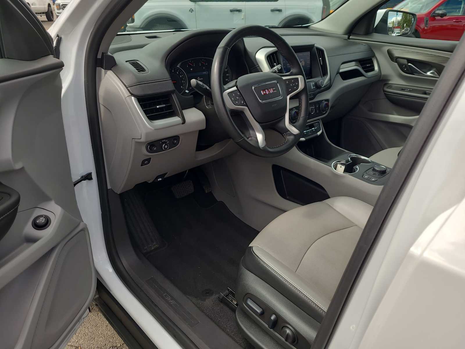 Thumbnail: 2024 GMC Terrain - 10