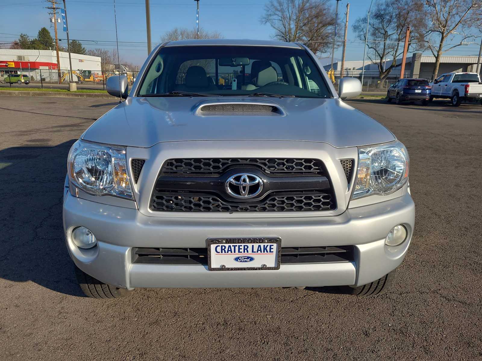 Thumbnail: 2011 Toyota Tacoma - 14