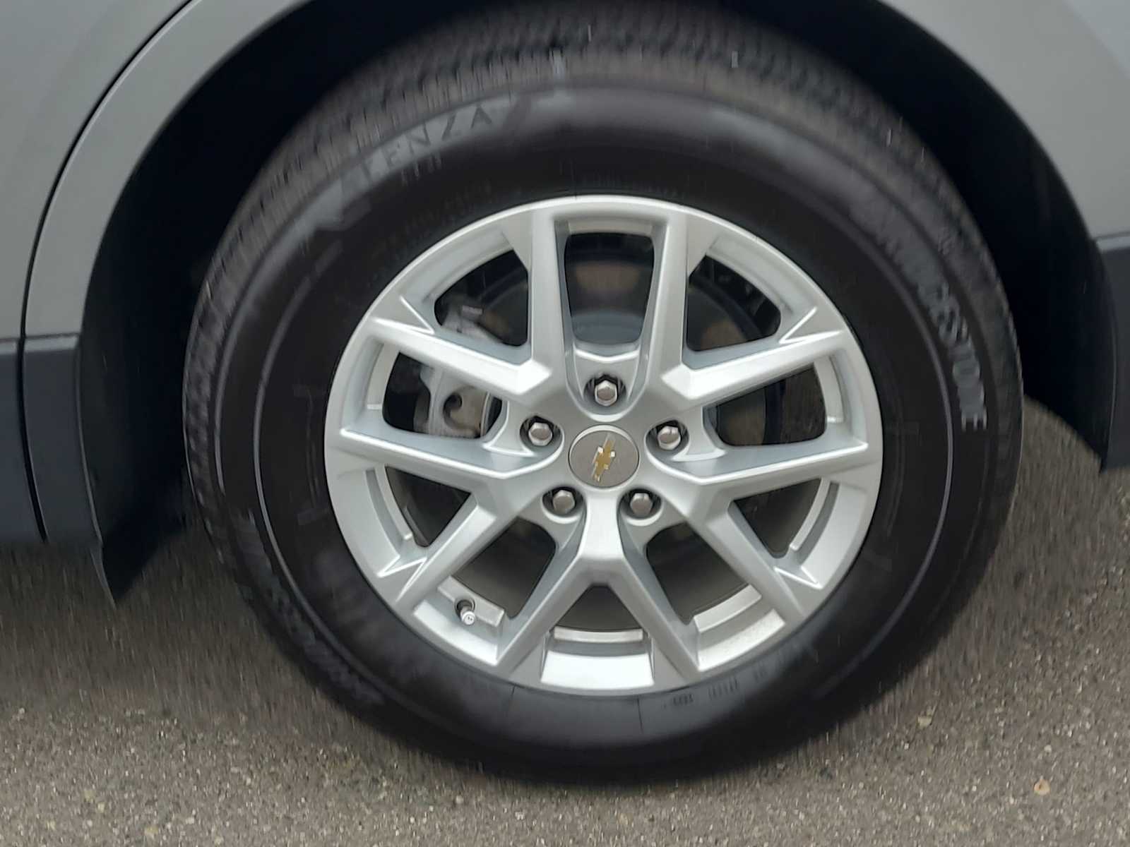 Thumbnail: 2024 Chevrolet Equinox - 16