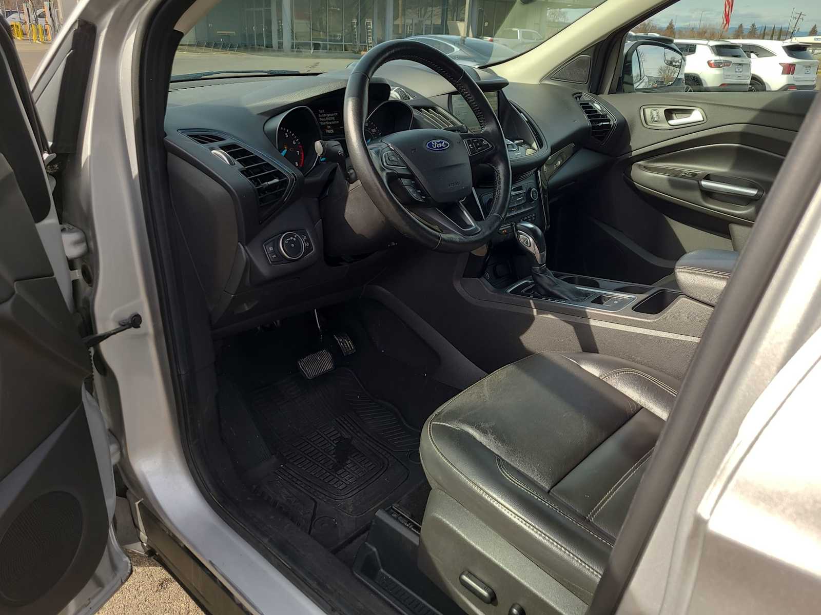 Thumbnail: 2019 Ford Escape - 10