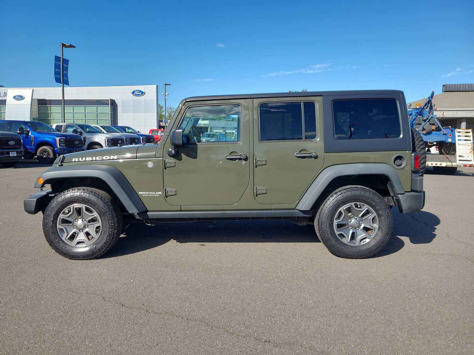 Thumbnail: 2015 Jeep Wrangler - 11