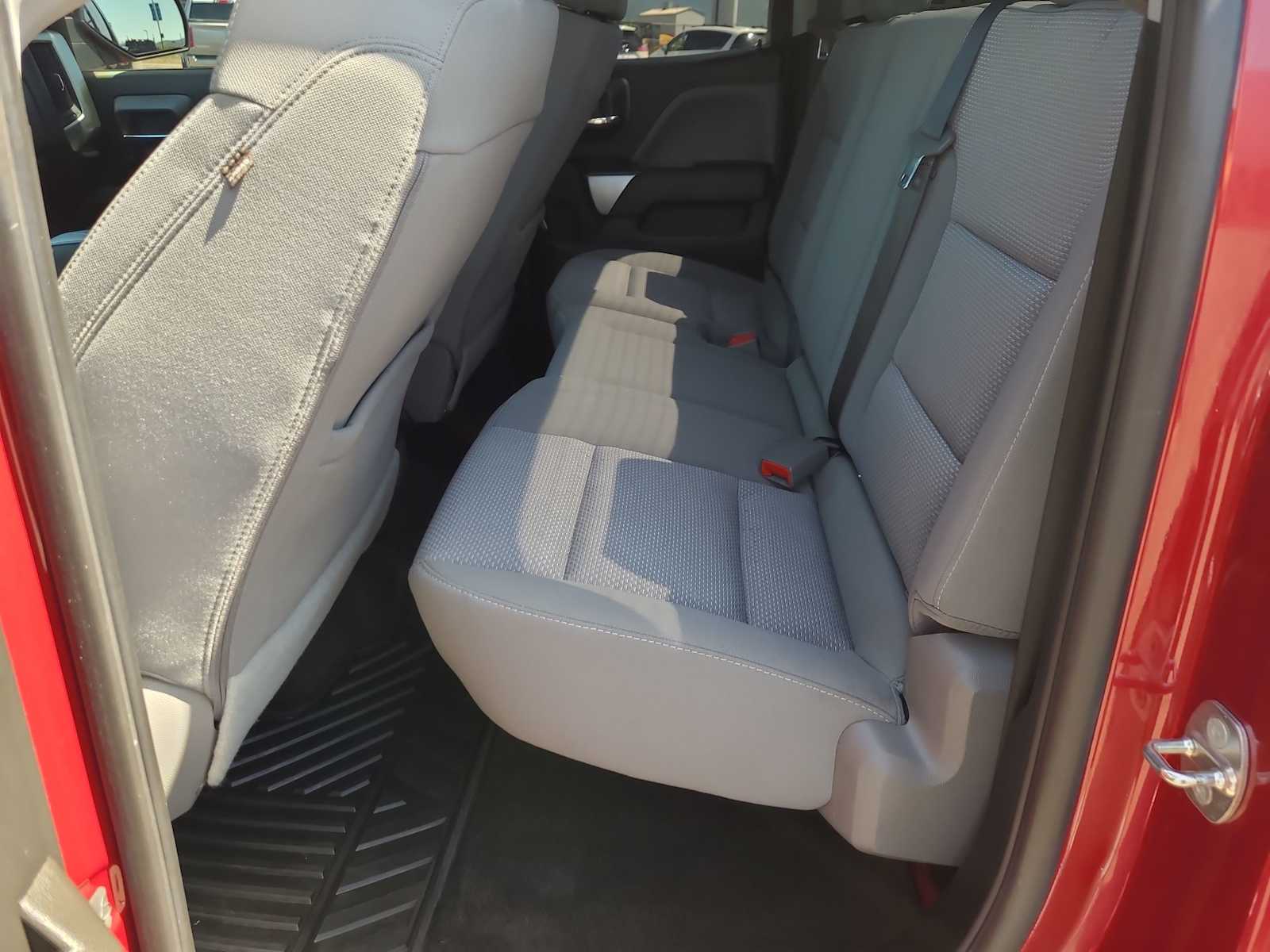 Thumbnail: 2018 Chevrolet Silverado 1500 - 21