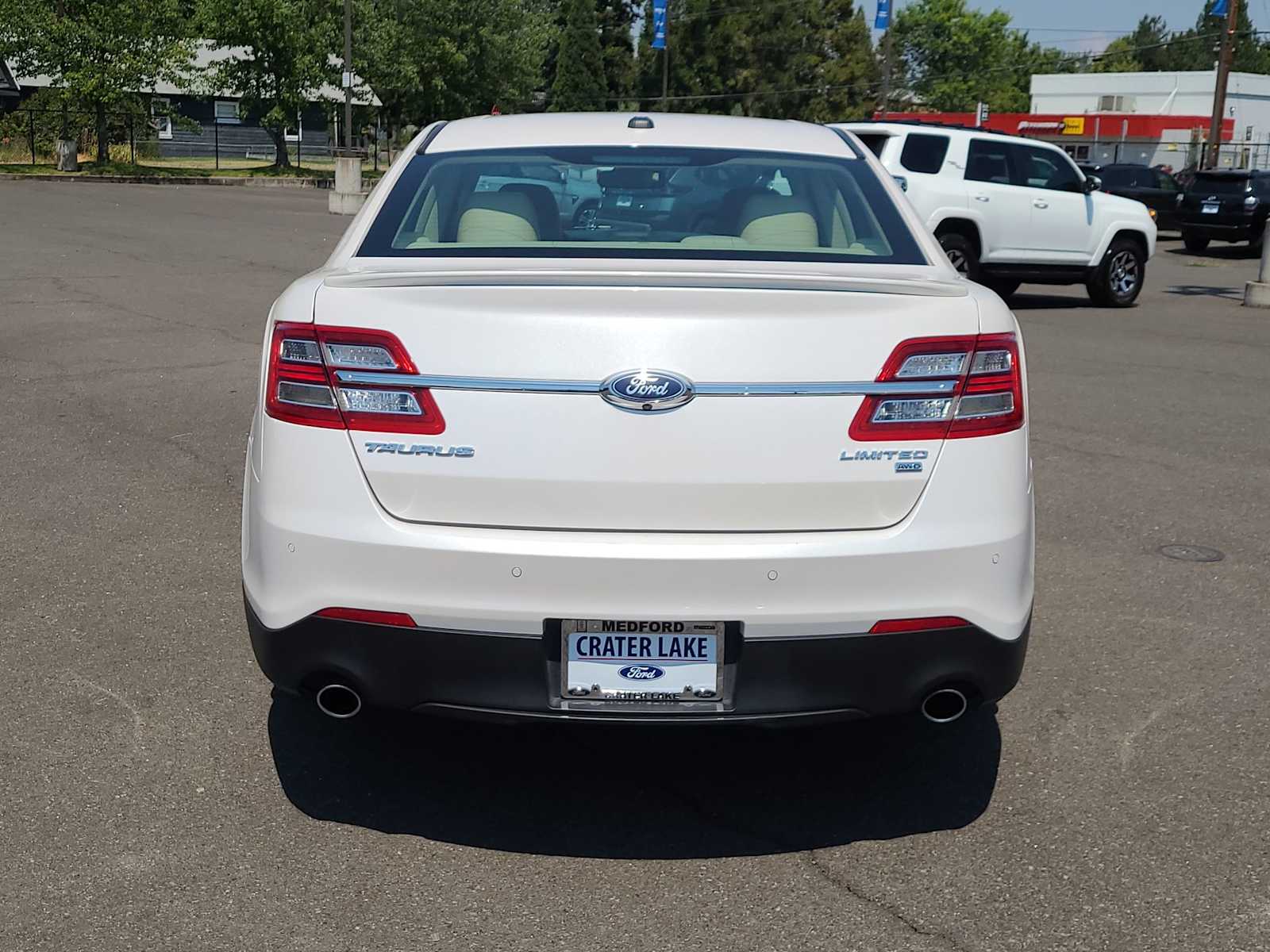 Thumbnail: 2018 Ford Taurus - 13