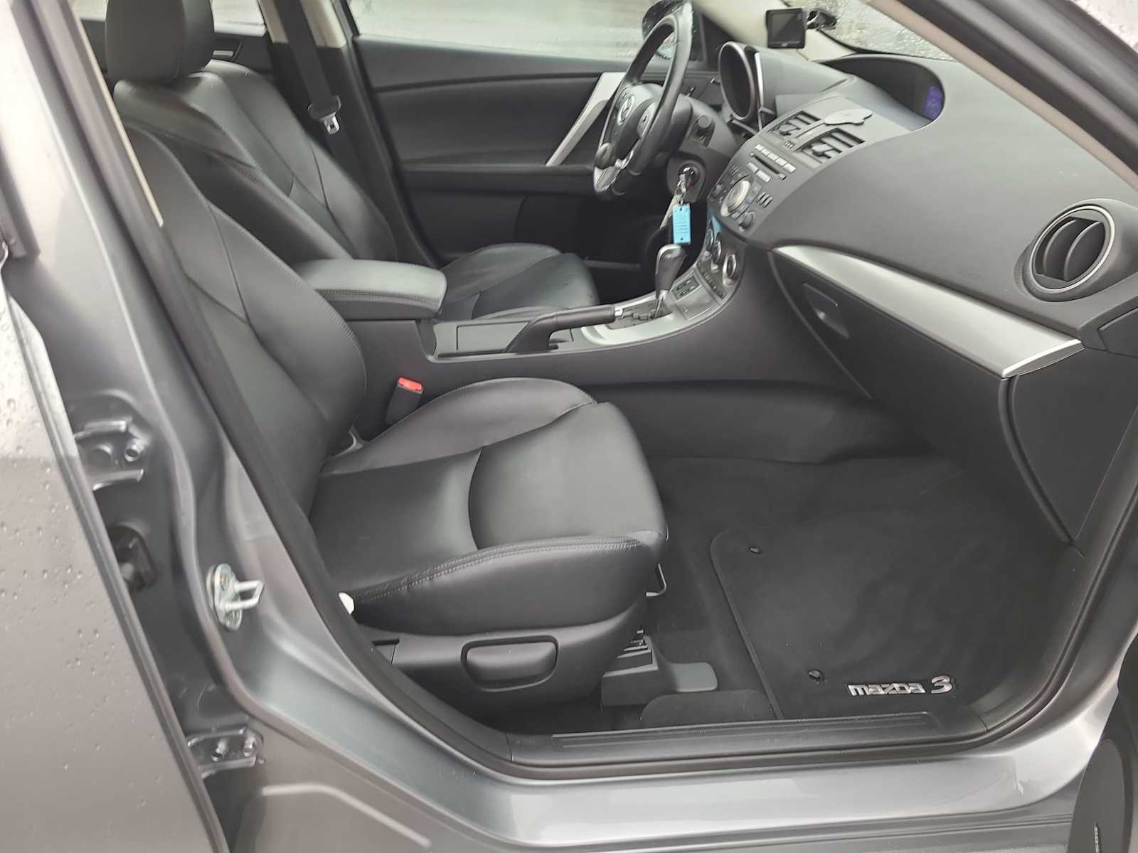 Thumbnail: 2010 Mazda Mazda3 - 22