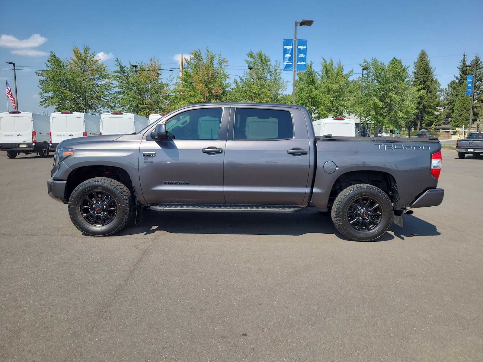 Thumbnail: 2016 Toyota Tundra - 11
