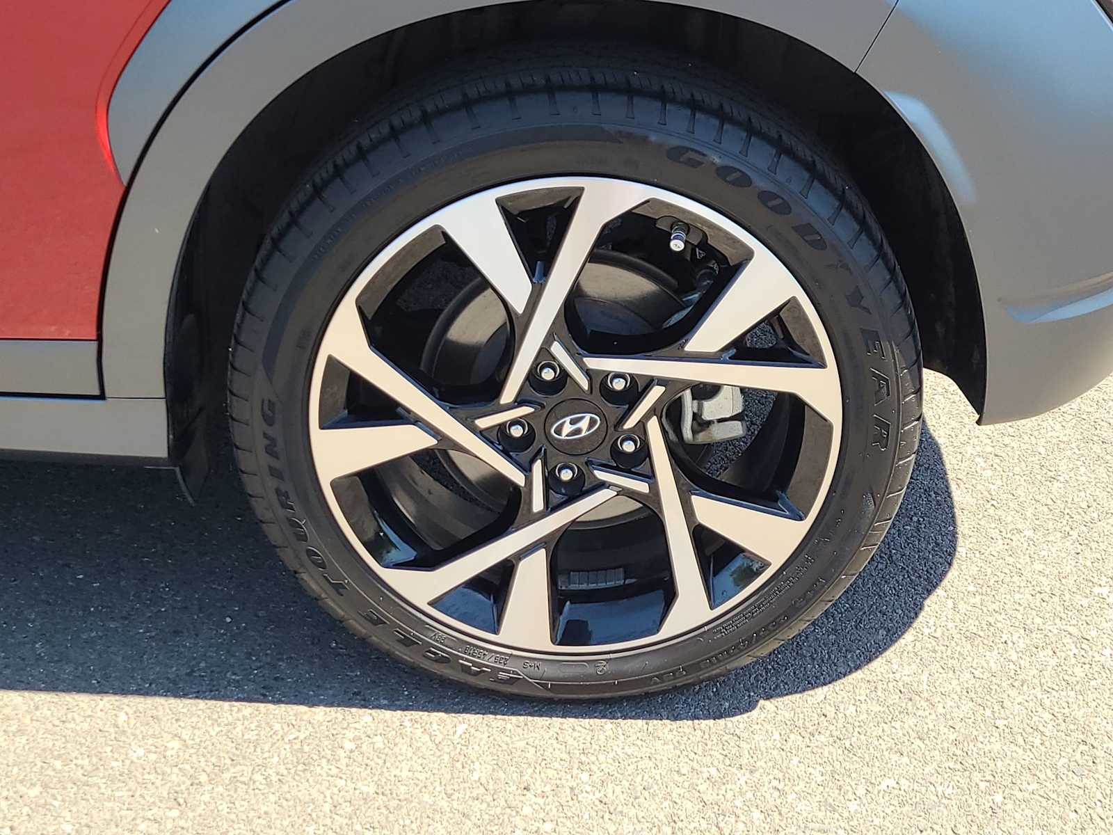 2022 Hyundai Kona Limited 16