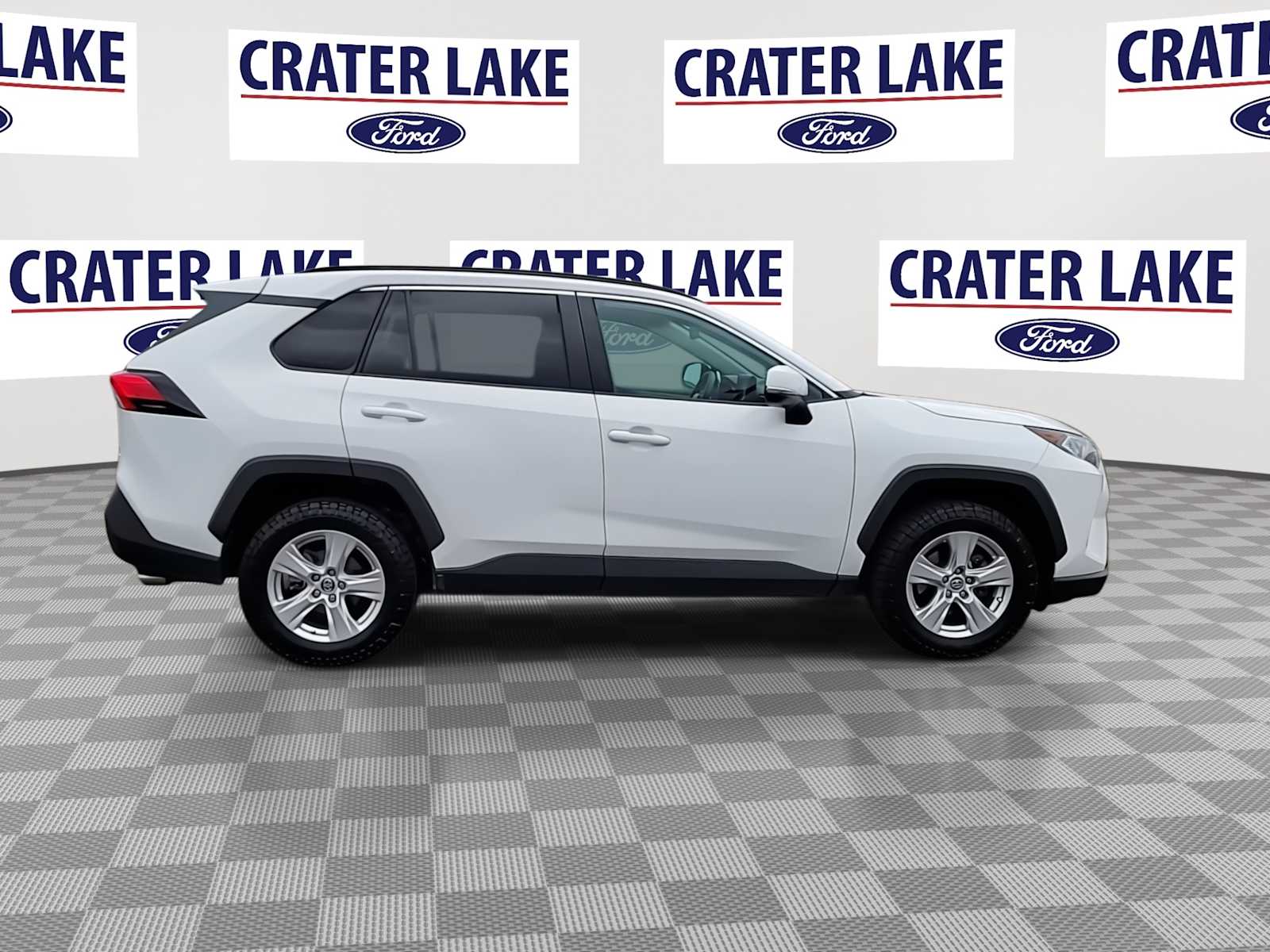 Thumbnail: 2020 Toyota RAV4 - 9