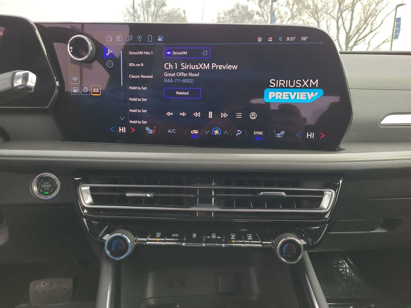 Thumbnail: 2025 Chevrolet Traverse - 24