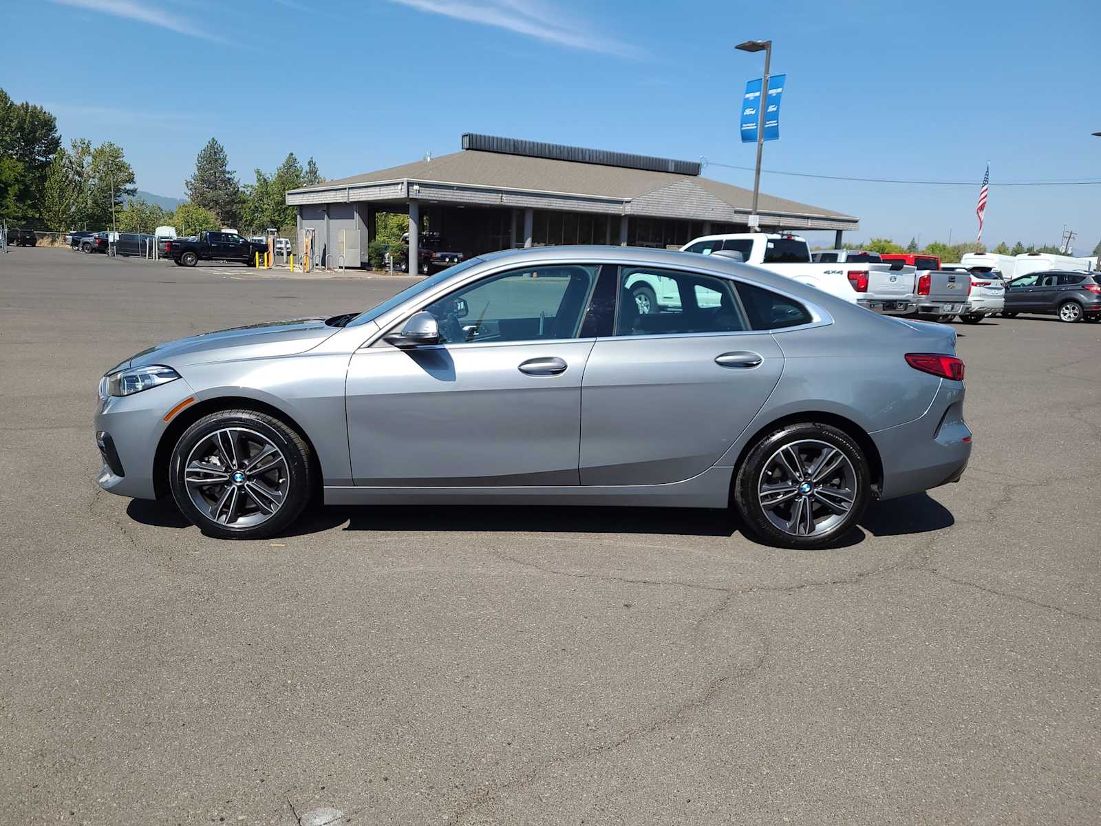 Thumbnail: 2024 BMW 2 Series - 11