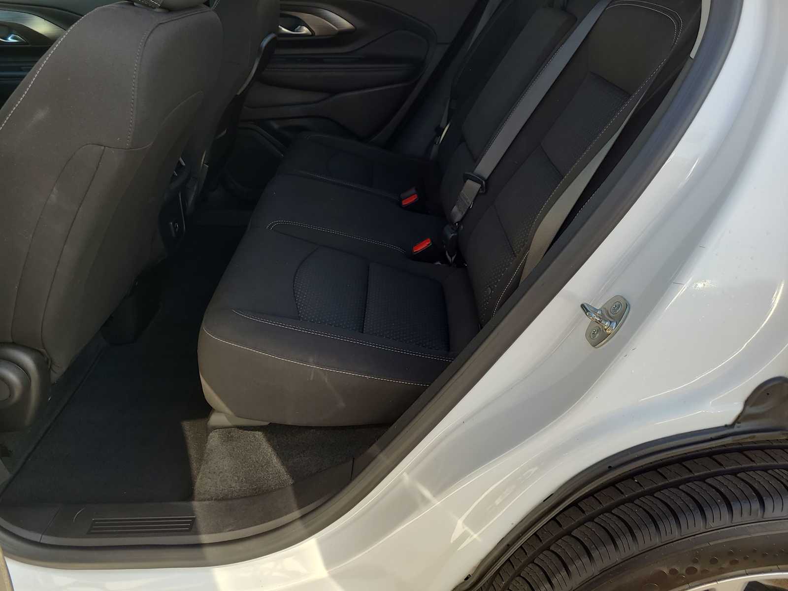 Thumbnail: 2024 GMC Terrain - 21