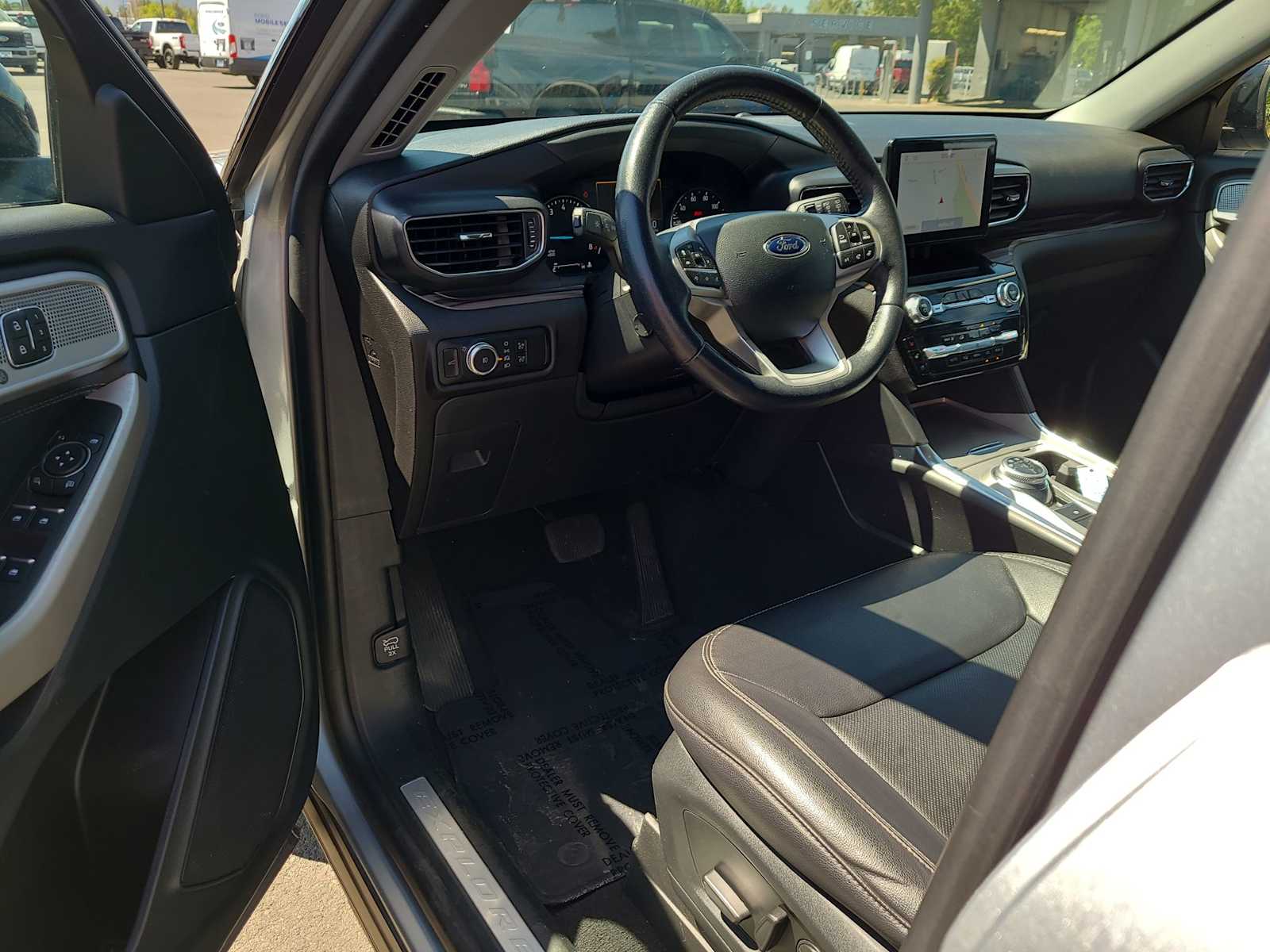 Thumbnail: 2023 Ford Explorer - 10