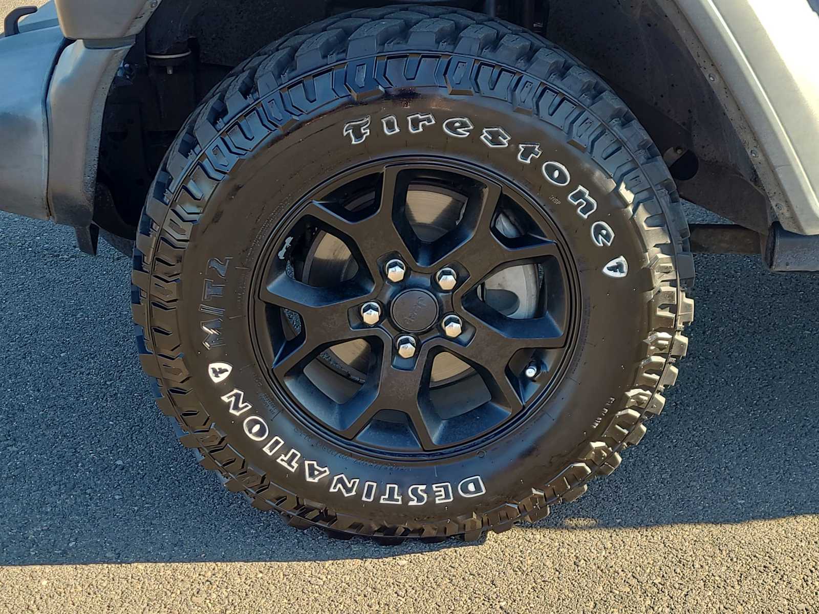 Thumbnail: 2019 Jeep Wrangler - 16