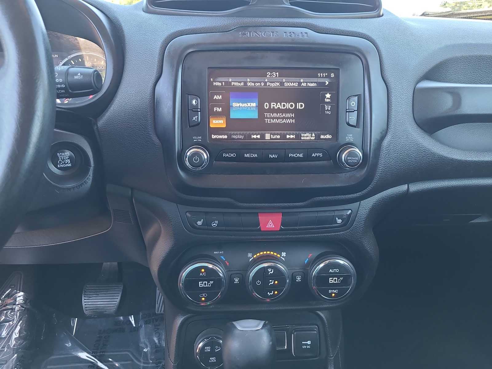 Thumbnail: 2017 Jeep Renegade - 24